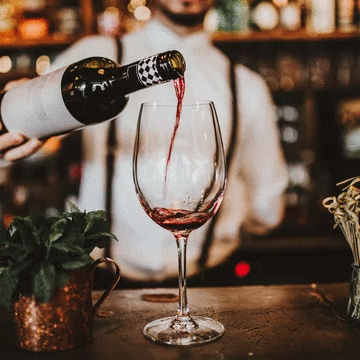 pour-wine
